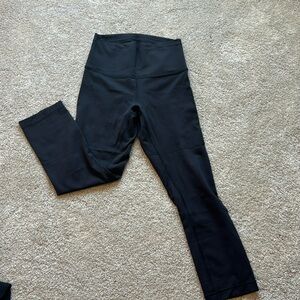Lululemon 23” Wunder Under leggings